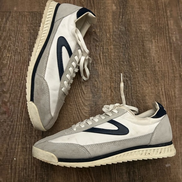 Tretorn (Anthropologie) size 8 “Rawlings” women’s shoes worn 3-4 times - Picture 5 of 9